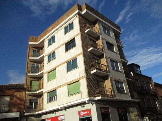 Foto 1 de Piso en venta en plaza Del Grano de 4 habitaciones con terraza y balcón