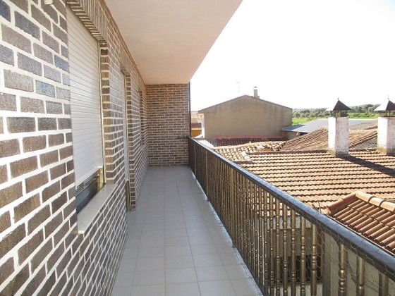 Foto 2 de Xalet en venda a Melgar de Tera de 7 habitacions amb terrassa i garatge