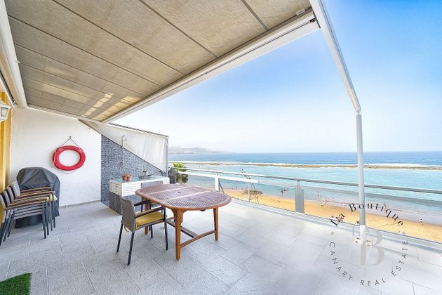 Foto 2 de Àtic en venda a Santa Catalina - Canteras de 1 habitació amb terrassa i ascensor