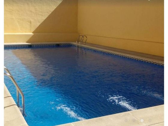 Foto 1 de Dúplex en venda a Valdepeñas de 2 habitacions amb terrassa i piscina