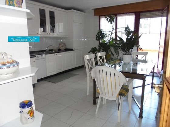 Foto 2 de Piso en venta en Centro - Ponferrada de 4 habitaciones con terraza y garaje