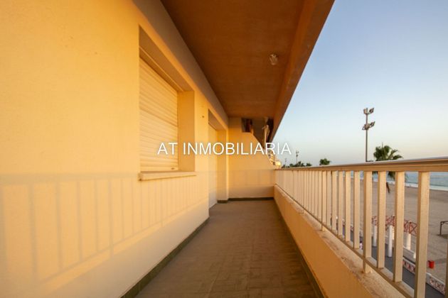 Foto 2 de Pis en venda a Playa Stª Mª del Mar - Playa Victoria de 4 habitacions amb terrassa i ascensor