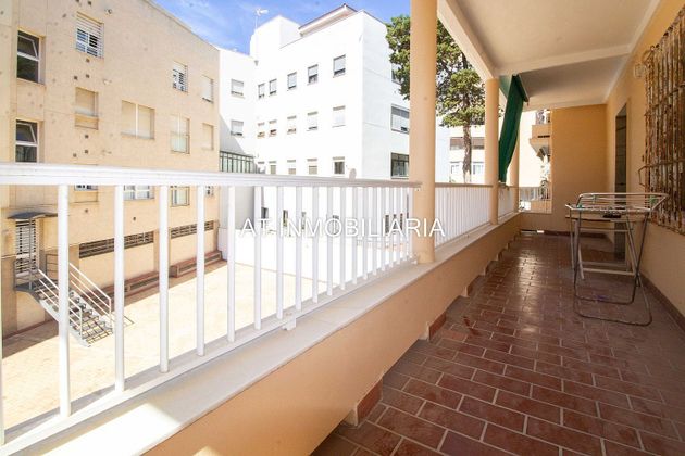 Foto 1 de Pis en venda a Zona Bahía Blanca de 5 habitacions amb terrassa i ascensor