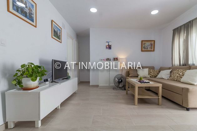Foto 2 de Pis en venda a Zona Bahía Blanca de 2 habitacions amb terrassa i ascensor