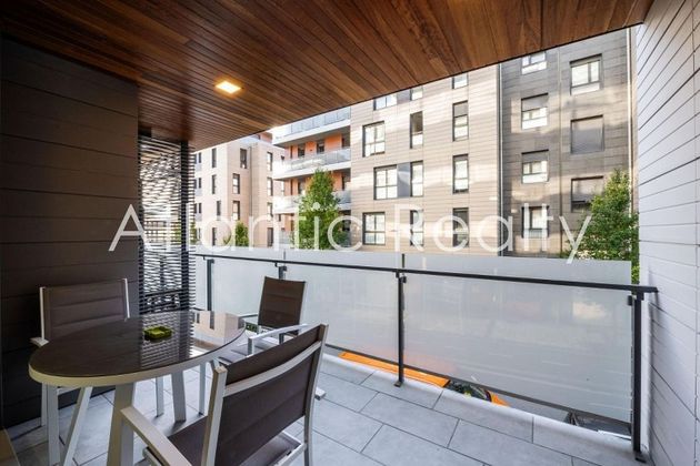 Foto 1 de Piso en alquiler en calle Estella Lizarra de 3 habitaciones con terraza y garaje