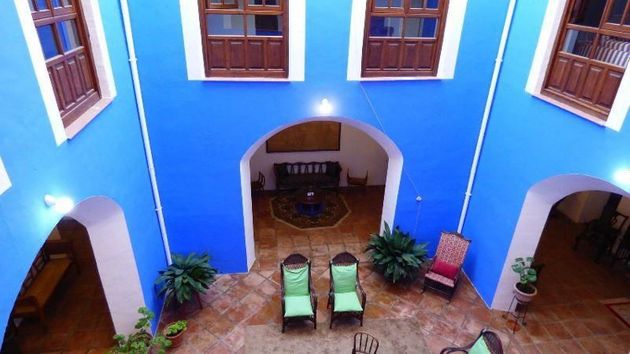 Foto 1 de Casa adossada en venda a Santa Cruz de Mudela de 20 habitacions amb terrassa i balcó