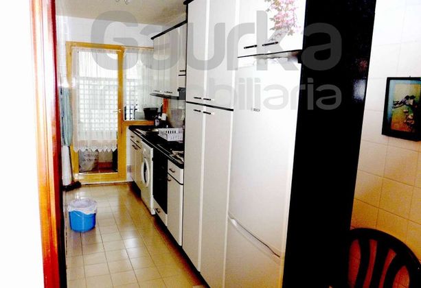 Foto 2 de Piso en venta en Zeanuri de 3 habitaciones con garaje