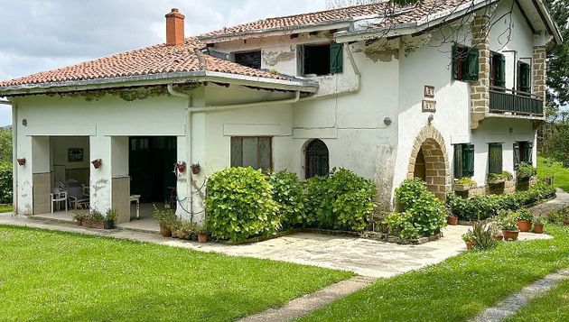 Foto 1 de Xalet en venda a Ibaeta de 8 habitacions amb terrassa i jardí