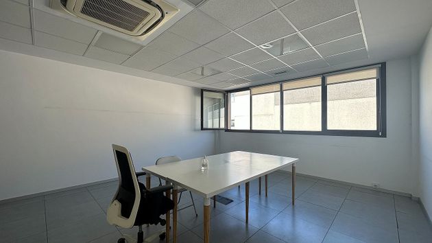Foto 2 de Oficina en venda a Hernani amb aire acondicionat i ascensor