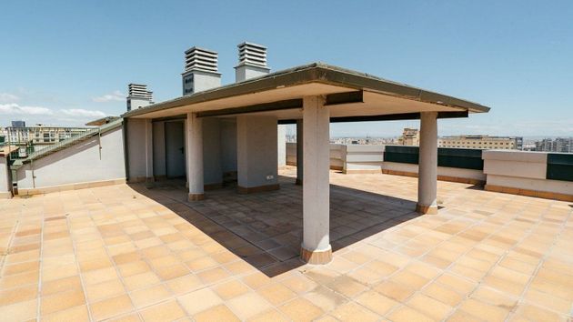 Foto 2 de Àtic en venda a calle De Vázquez de Mella de 4 habitacions amb terrassa i garatge