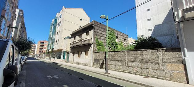 Foto 2 de Venta de edificio en calle Fariña Ferreño de 330 m²