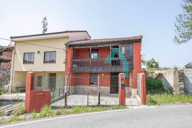 Foto 2 de Casa adossada en venda a Carbayin-Lieres-Valdesoto de 3 habitacions amb terrassa i jardí