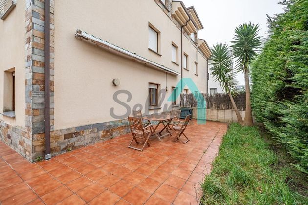 Foto 2 de Piso en venta en Tapia de Casariego de 2 habitaciones con terraza y jardín