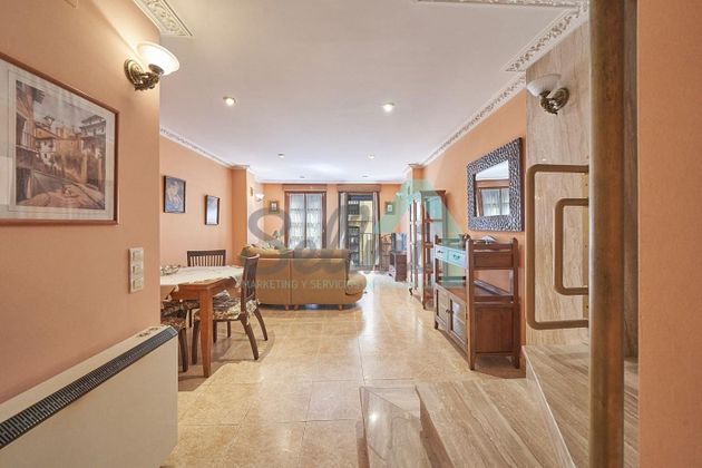 Foto 1 de Casa en venda a Centro - Avilés de 3 habitacions amb garatge i balcó