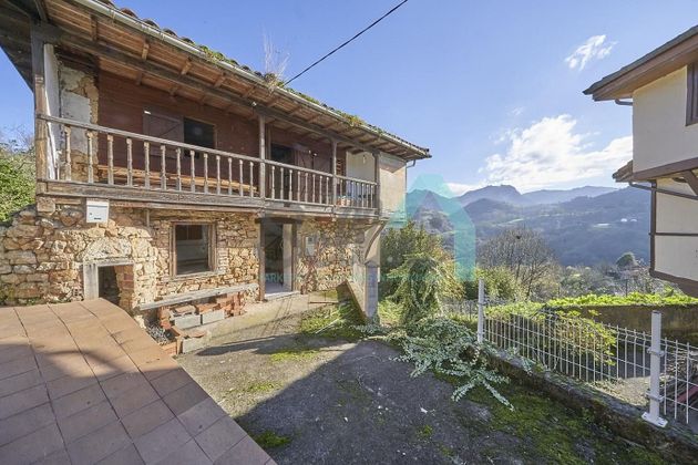 Foto 1 de Chalet en venta en Morcín de 2 habitaciones con terraza y jardín