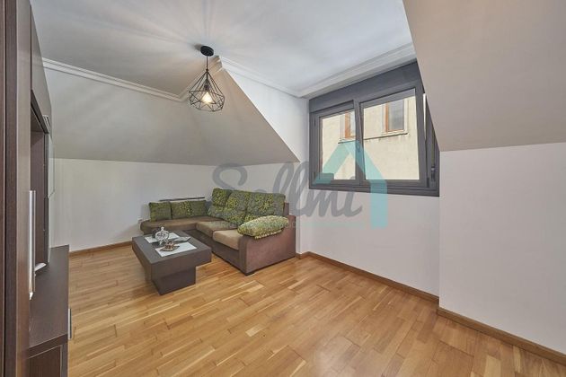 Foto 2 de Pis en venda a Laviana de 2 habitacions amb terrassa i calefacció