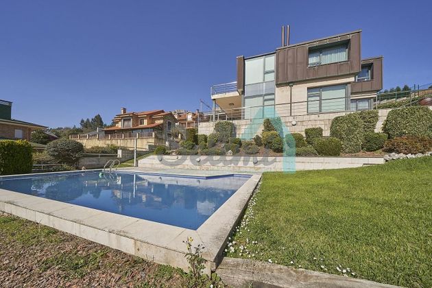 Foto 1 de Xalet en venda a Luanco - Aramar - Antromero de 5 habitacions amb terrassa i piscina