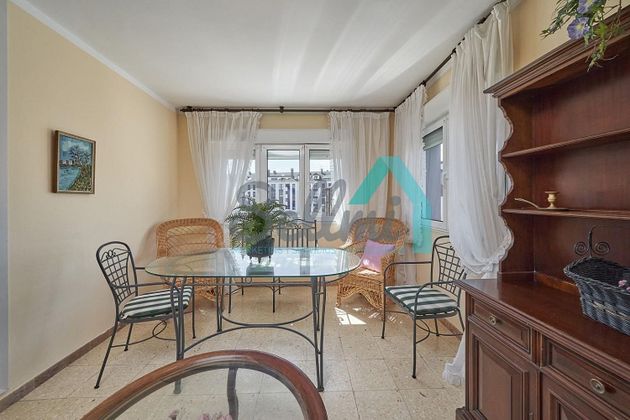 Foto 2 de Pis en venda a Luanco - Aramar - Antromero de 3 habitacions amb terrassa