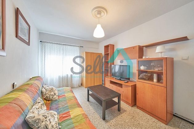 Foto 1 de Pis en lloguer a Santo Domingo de 3 habitacions amb mobles i calefacció