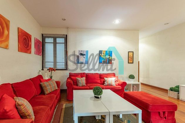 Foto 2 de Piso en alquiler en Santo Domingo de 4 habitaciones con muebles y balcón