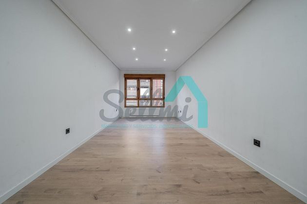 Foto 2 de Venta de piso en Tenderina Alta - Fozaneldi de 3 habitaciones con terraza y garaje