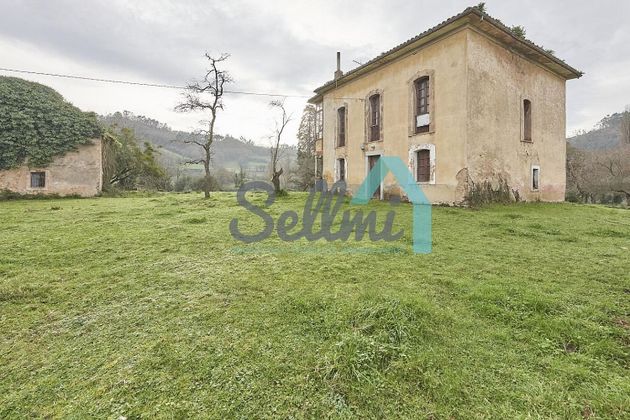 Foto 2 de Chalet en venta en Parroquias de Oviedo de 6 habitaciones con piscina y jardín