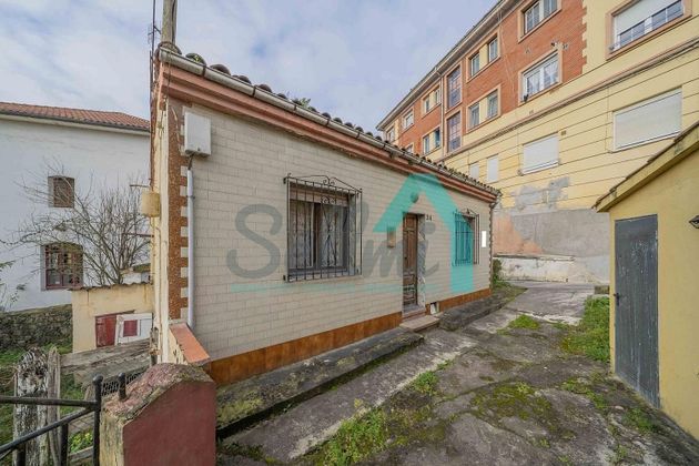 Foto 1 de Casa en venta en Parroquias de Oviedo de 2 habitaciones con garaje y calefacción