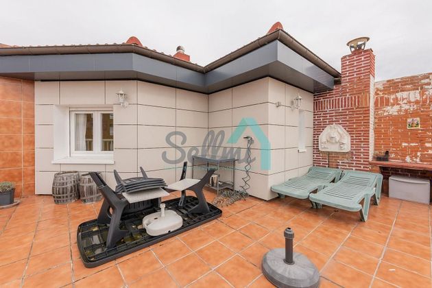 Foto 2 de Ático en venta en Buenavista - El Cristo de 3 habitaciones con terraza y garaje