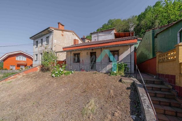 Foto 1 de Chalet en venta en Requejo - Rozaes - Oñón de 3 habitaciones con terraza y jardín