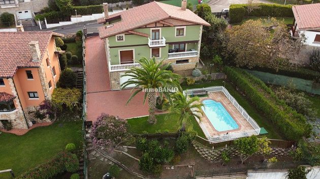 Foto 1 de Casa en venda a calle Txirrikaldeko Bidea de 5 habitacions amb terrassa i piscina