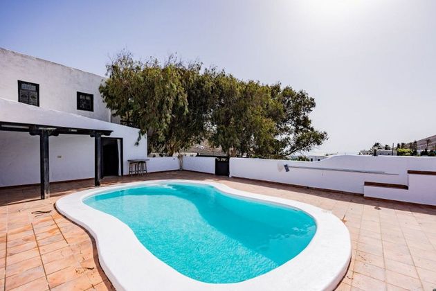 Foto 1 de Xalet en venda a Montaña Blanca de 4 habitacions amb terrassa i piscina