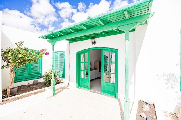 Foto 2 de Casa en venta en Puerto del Carmen de 2 habitaciones con terraza y piscina