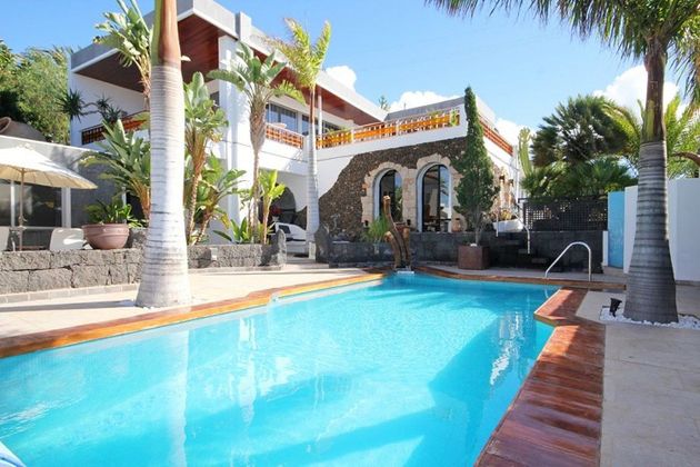 Foto 1 de Chalet en venta en Las Breñas de 5 habitaciones con terraza y piscina
