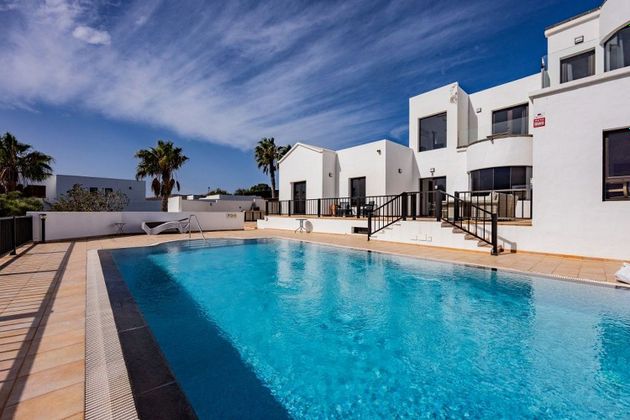 Foto 1 de Xalet en venda a El Mojón de 5 habitacions amb terrassa i piscina