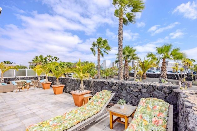 Foto 2 de Xalet en venda a Puerto del Carmen de 3 habitacions amb terrassa i piscina