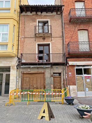 Foto 2 de Edifici en venda a Medina del Campo de 384 m²