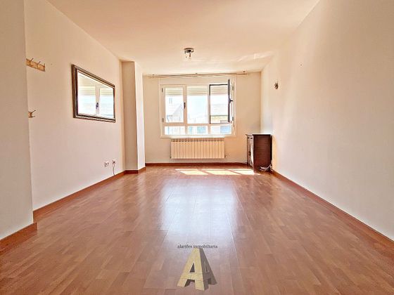 Foto 2 de Venta de piso en Cistérniga de 3 habitaciones con garaje y calefacción
