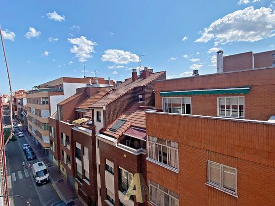 Foto 1 de Pis en venda a calle Caamaño de 3 habitacions amb balcó