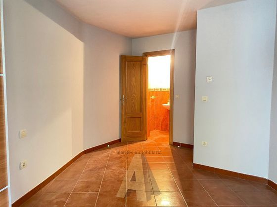 Foto 2 de Casa en venda a plaza Corrillo de 3 habitacions amb garatge i calefacció