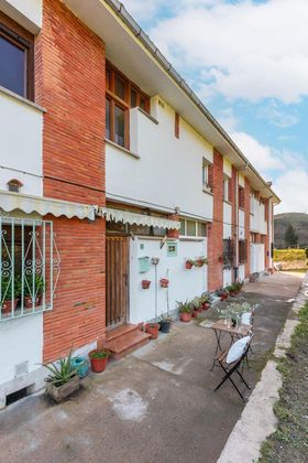 Foto 2 de Casa en venta en avenida Prudencio Fernández Pelló de 3 habitaciones con jardín y calefacción