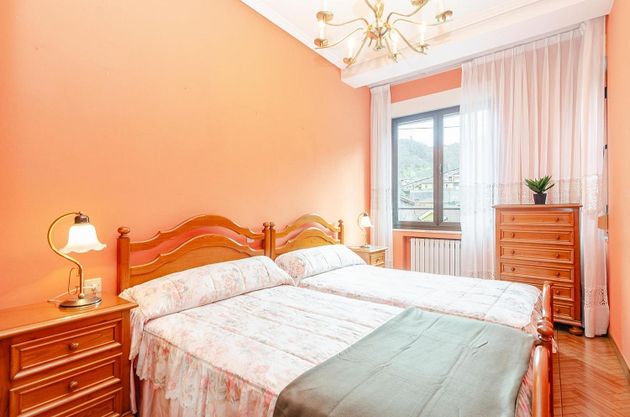 Foto 1 de Pis en venda a calle Aldea Felguera de 2 habitacions amb calefacció