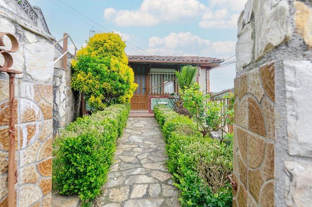 Foto 1 de Casa en venda a calle Rio Silvestre de 2 habitacions amb terrassa i jardí