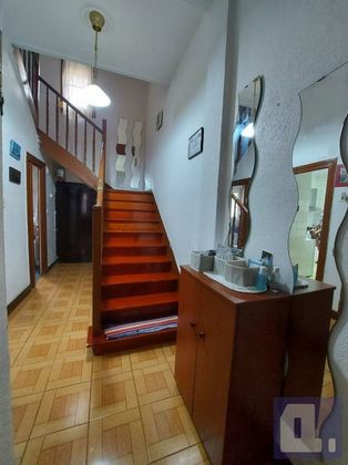 Foto 1 de Casa en venda a Bagatza - San Vicente de 3 habitacions amb balcó i calefacció