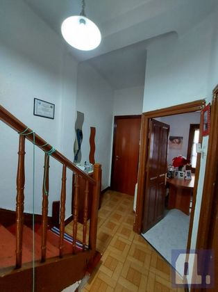 Foto 2 de Casa en venda a Bagatza - San Vicente de 3 habitacions amb balcó i calefacció