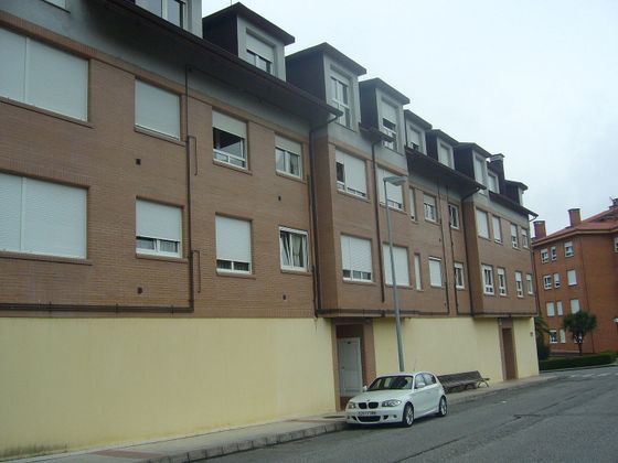 Foto 1 de Venta de piso en calle Comandante Antonio Novo Ferreiro de 2 habitaciones con garaje y calefacción