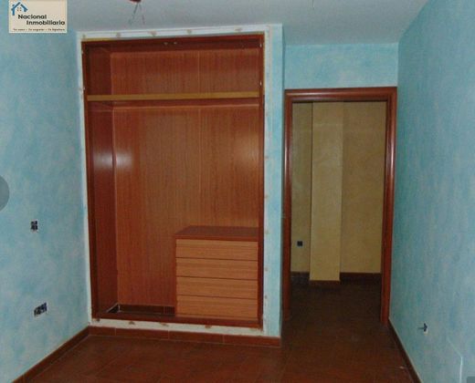 Foto 2 de Dúplex en venta en Tiemblo (El) de 4 habitaciones con balcón