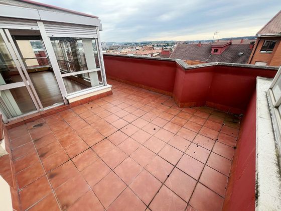 Foto 1 de Pis en venda a Centro - Avilés de 2 habitacions amb terrassa i garatge