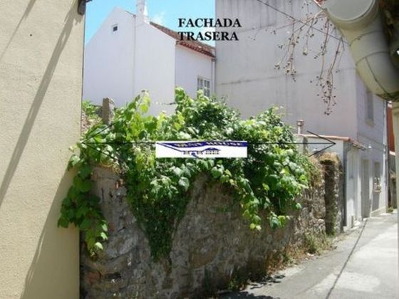Foto 2 de Xalet en venda a Vilanova de Arousa de 2 habitacions amb jardí