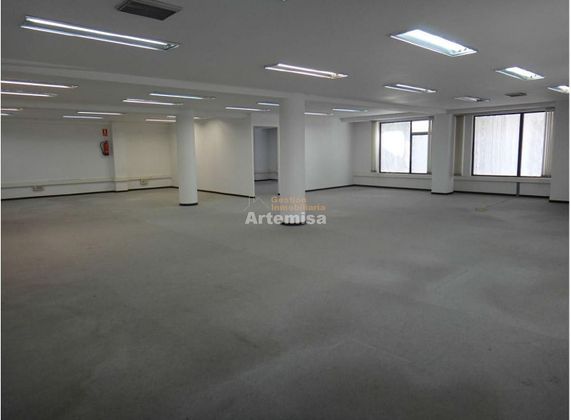 Foto 2 de Oficina en alquiler en Centro - Ferrol de 200 m²