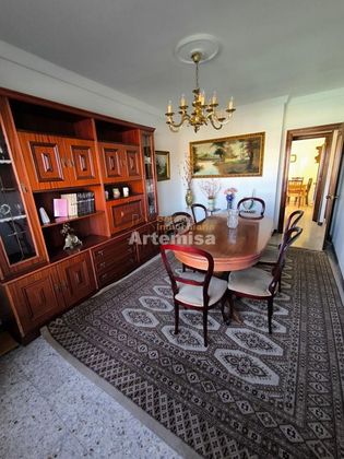Foto 2 de Pis en venda a Praza de España de 4 habitacions amb terrassa i calefacció